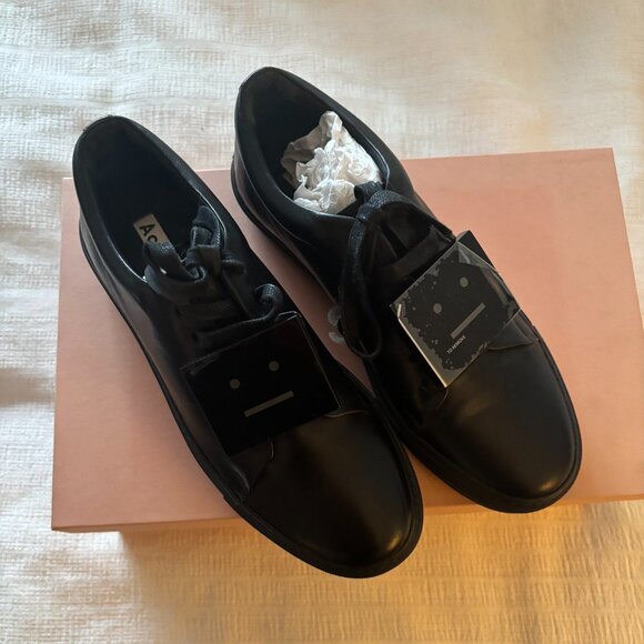 Acne Studios - Adriana's - Picture 1 of 4